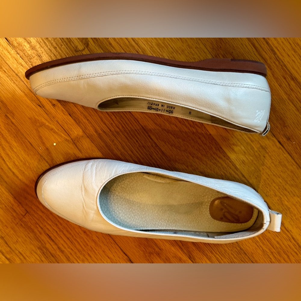 White Flat Comfy Leather Women’s Loafer Shoe - Picture 2 of 7